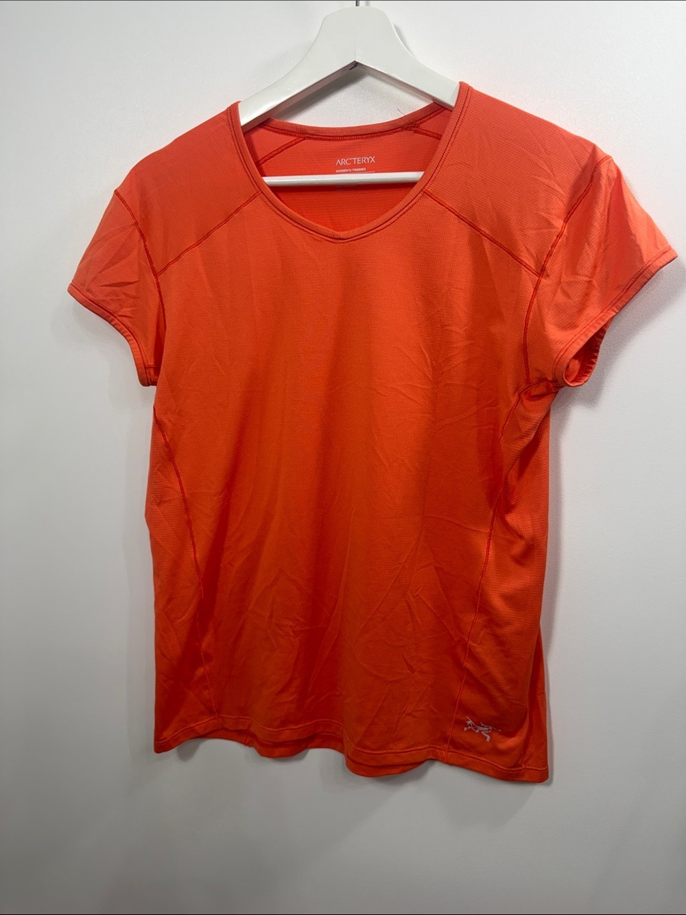 ARC’TERYX Women’s Orange Short Sleeve top size small